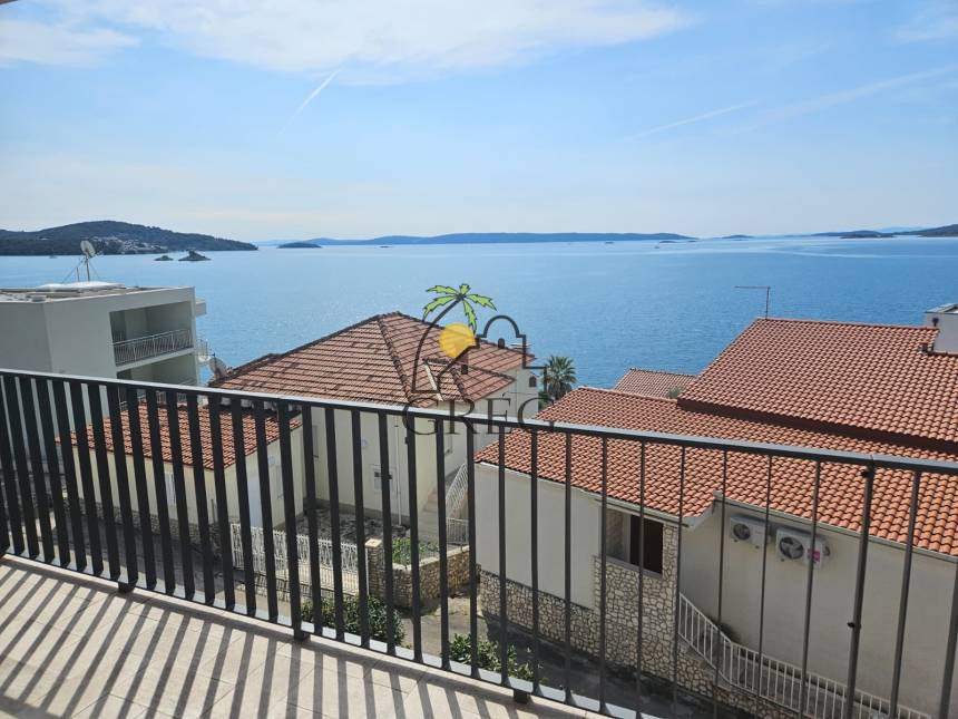 Croatia, Middle Dalmatia,  - Apartment, for sale
