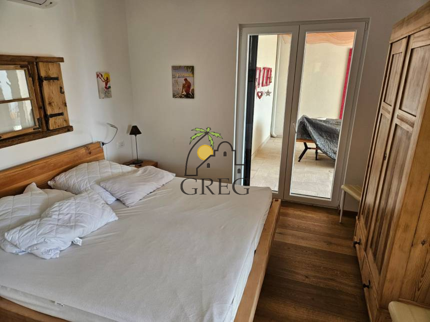 Croatia, Middle Dalmatia,  - Apartment, for sale