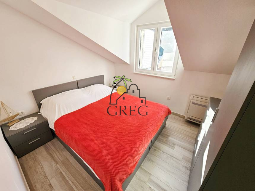 Croatia, Middle Dalmatia,  - Apartment, for sale