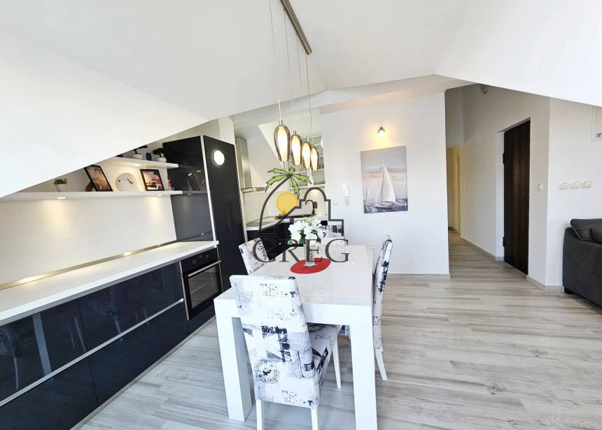 Croatia, Middle Dalmatia,  - Apartment, for sale