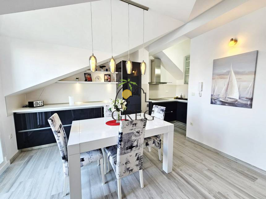 Croatia, Middle Dalmatia,  - Apartment, for sale