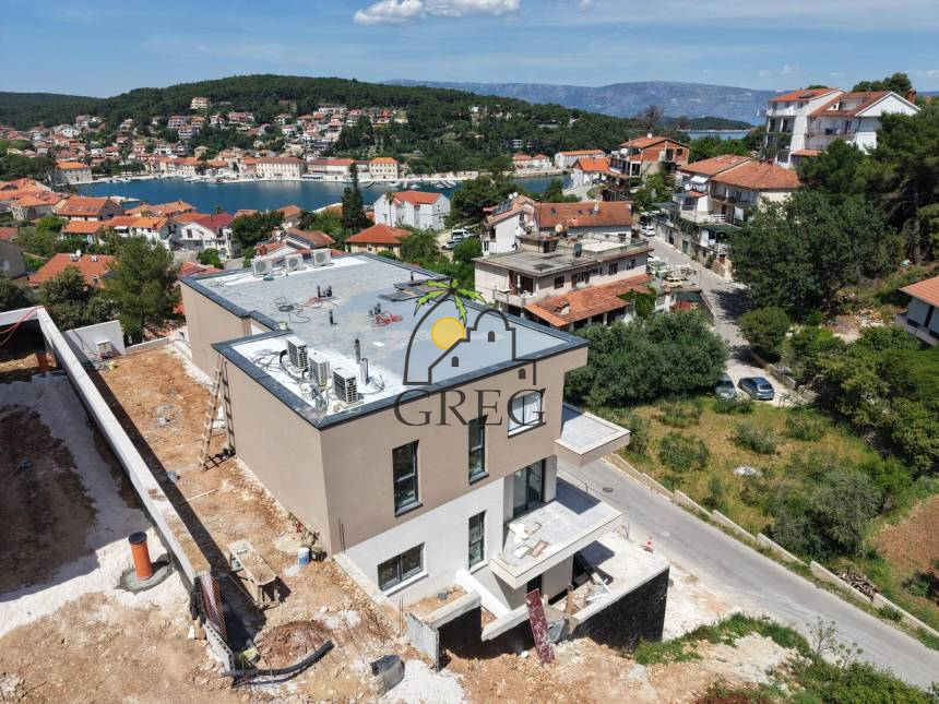 Croatia, Island of Hvar,  - Apartment, for sale