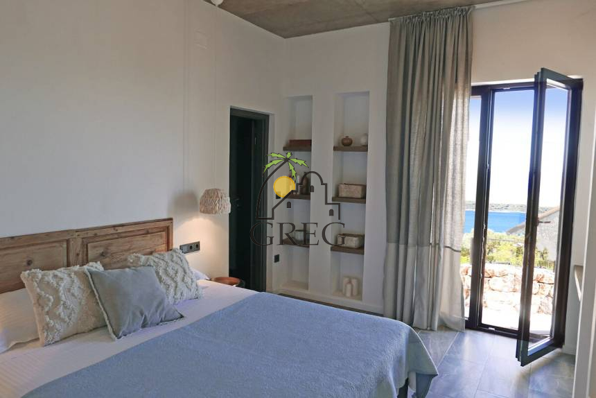 Croatia, Middle Dalmatia,  - House, for sale