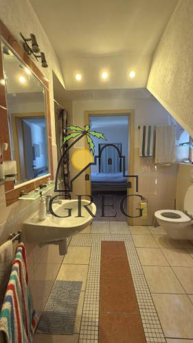 Croatia, North Dalmatia, Vinjerac - House, for sale