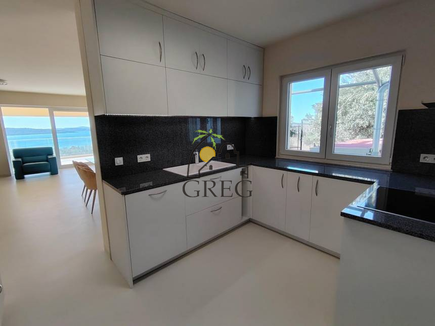 Croatia, Middle Dalmatia, Kaštel - House, for sale