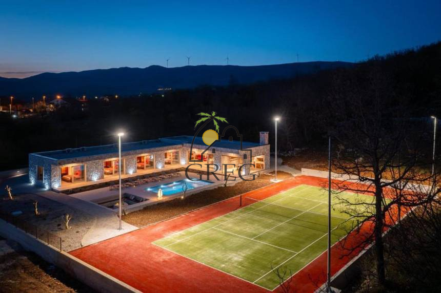 Croatia, Middle Dalmatia,  - House, for sale