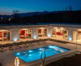 Croatia, Middle Dalmatia,  - House, for sale