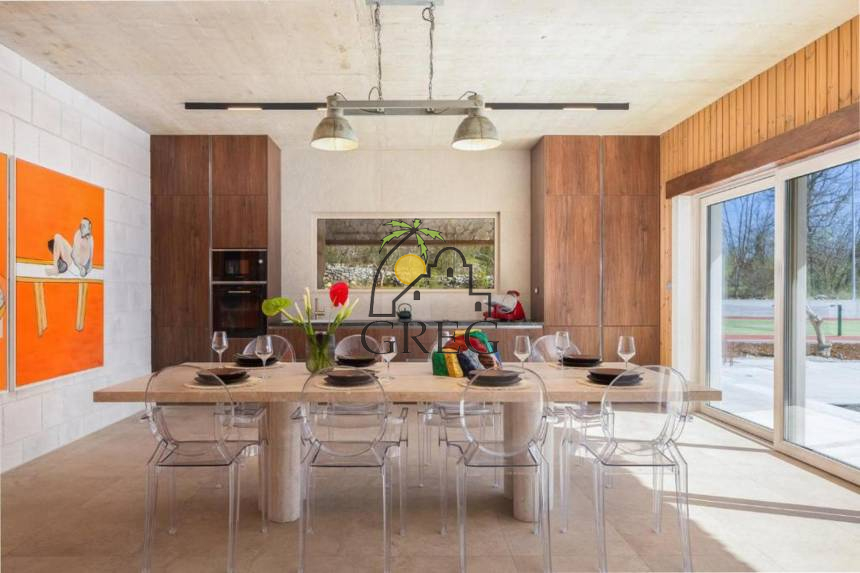 Croatia, Middle Dalmatia,  - House, for sale