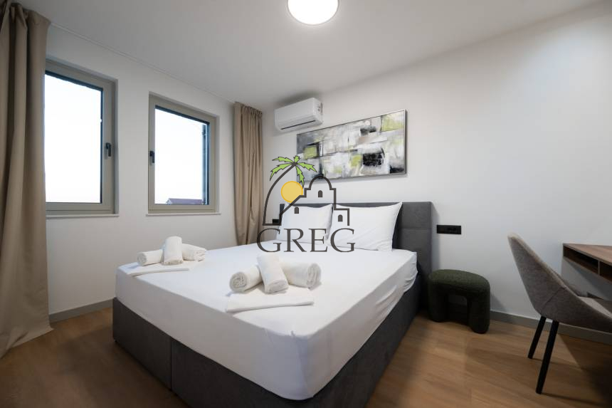 Croatia, North Dalmatia, Privlaka - Semi-detached house, for sale