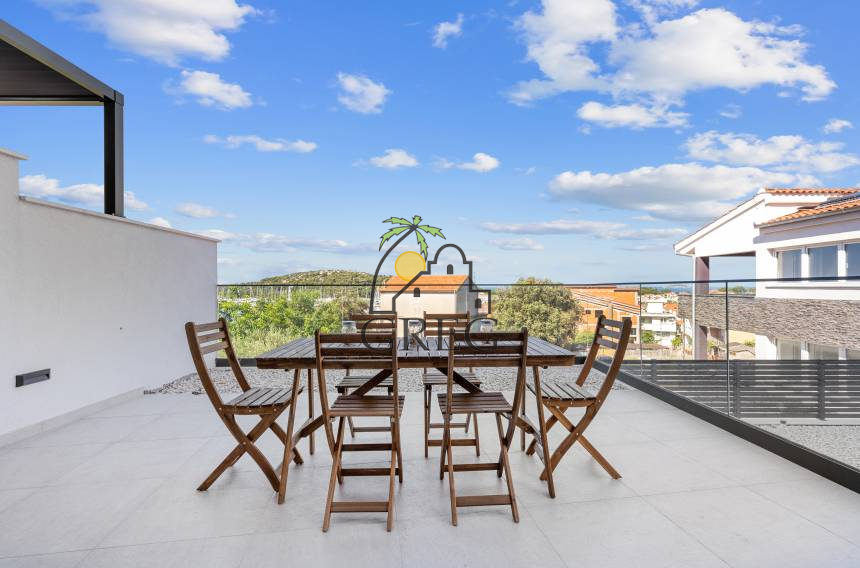 Chorwacja, Dalmacja Środkowa,  - Apartament, na sprzedaż