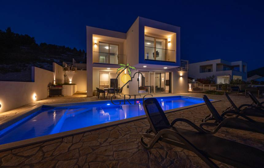 Croatia, North Dalmatia, Žaborić - House, for sale