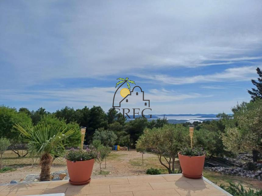 Croatia, North Dalmatia, Šibenik  - House, for sale