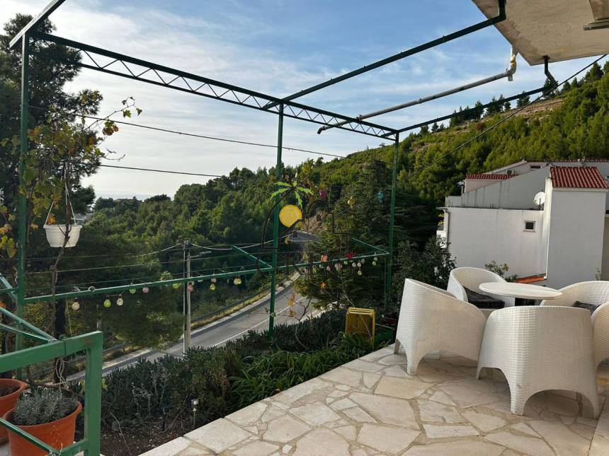 Croatia, Middle Dalmatia, Omis - House, for sale