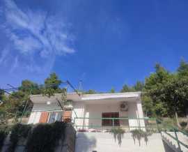 Croatia, Middle Dalmatia, Omis - House, for sale
