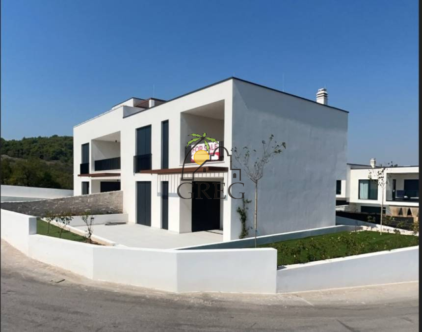 Croatia, North Dalmatia, Vodice - Semi-detached house, for sale