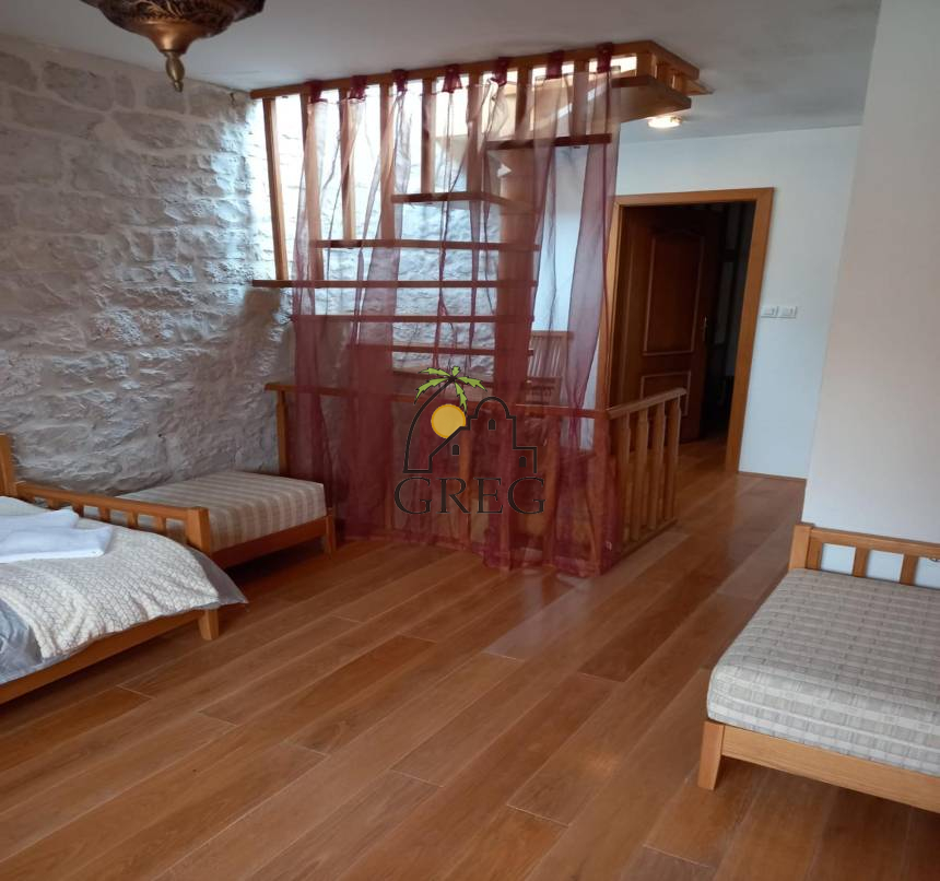 Croatia, Island of Brač,  - Stone house, for sale