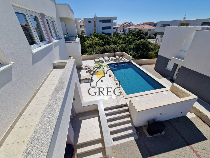 Croatia, Island of Pag, Novalja - Apartment, for sale