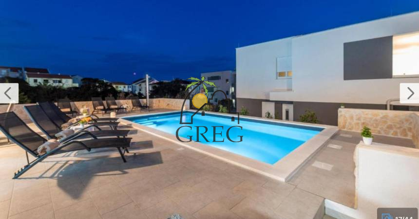 Croatia, Island of Pag, Novalja - Apartment, for sale