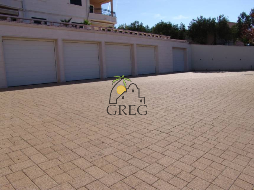 Chorwacja, Dalmacja Środkowa,  - Apartamentowiec, na sprzedaż