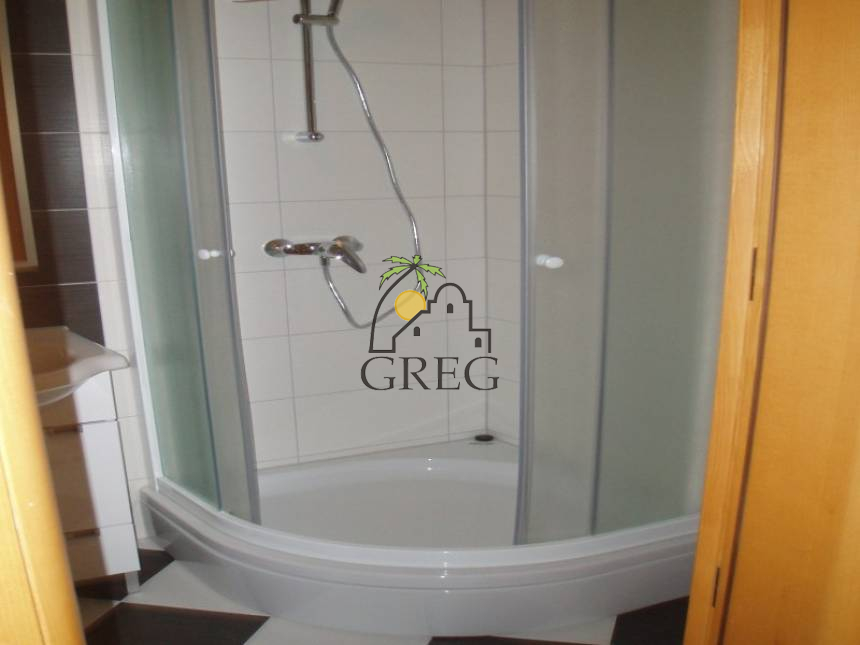 Chorwacja, Dalmacja Środkowa,  - Apartamentowiec, na sprzedaż