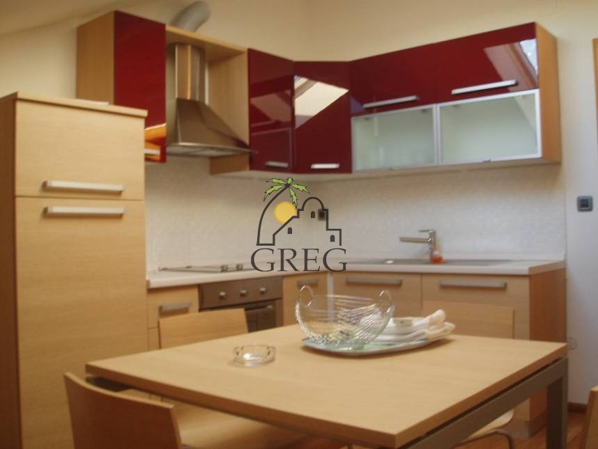 Chorwacja, Dalmacja Środkowa,  - Apartamentowiec, na sprzedaż